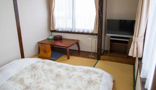 Japanese-Style Room