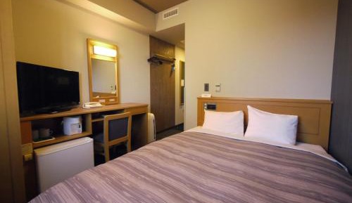 Double room with a small double bed - Smoking