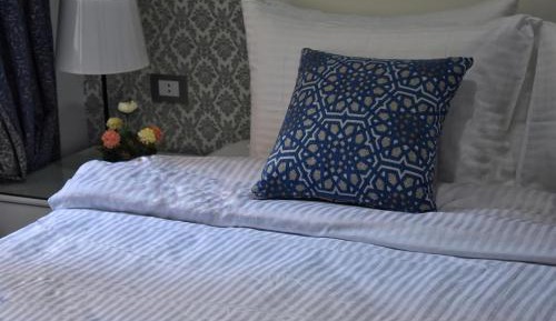 Standard Double Room with Shared Bathroom