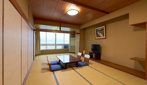 Family Room with Sea View