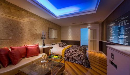 Standard King Room