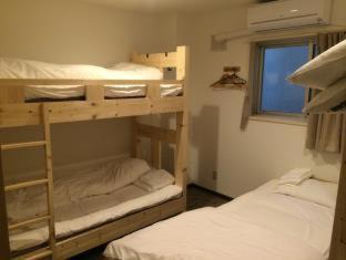 Twin Room with Shared Toilet