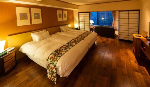 Western-style Superior King Room with Otaka Room