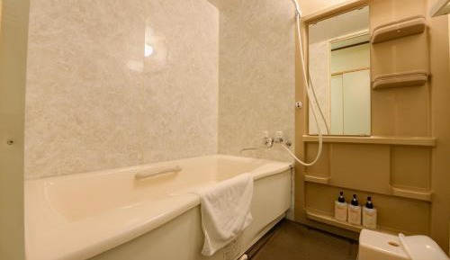 Japanese-Style Large Room