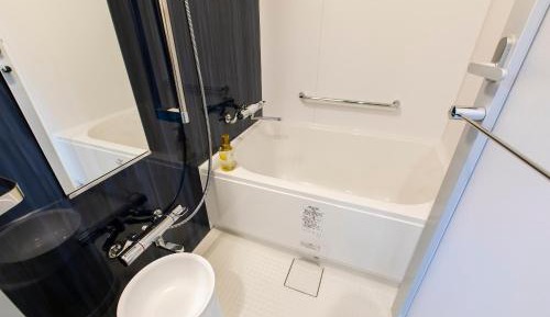 Moderate Twin Room - Non-Smoking - North Wing