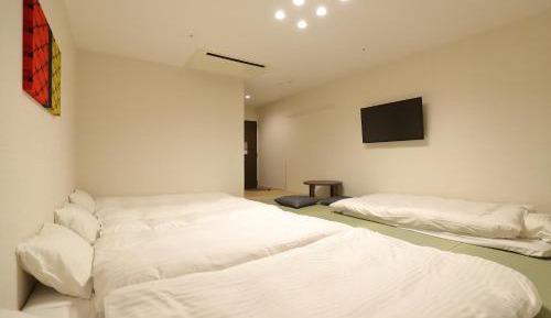 Japanese-Style Family Room - Non-Smoking