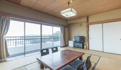 Japanese-Style Quintuple Room - Smoking