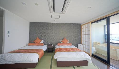 Twin Room with Sea View