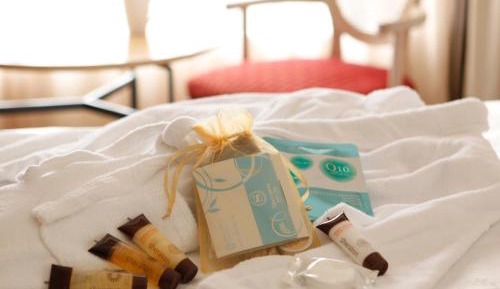 Double Room (Female Only) - Non-Smoking
