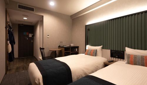17sqm Superior Twin Room with Park View - Non-Smoking
