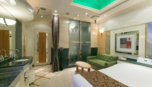 Superior Queen Room