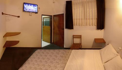 Twin Room with Bathroom