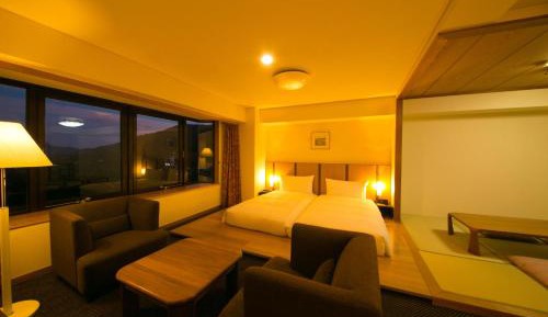 Deluxe Room with Tatami Area and Sea View  - Non-Smoking