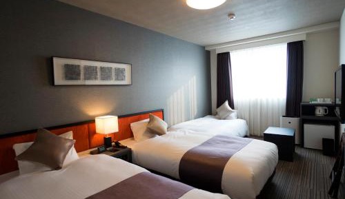 Moderate Twin Room for 3 People - Non-Smoking