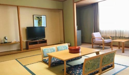 Deluxe Family Room
