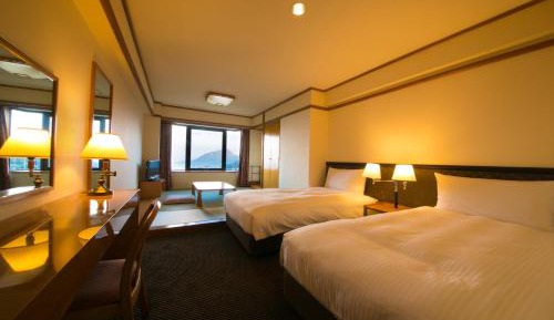 Standard Room with Tatami Area and Mountain View - Non-Smoking