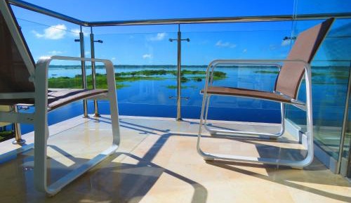 Apartment with Balcony - River View