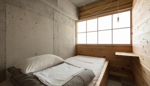 Single Room with Shared Shower and Toilet