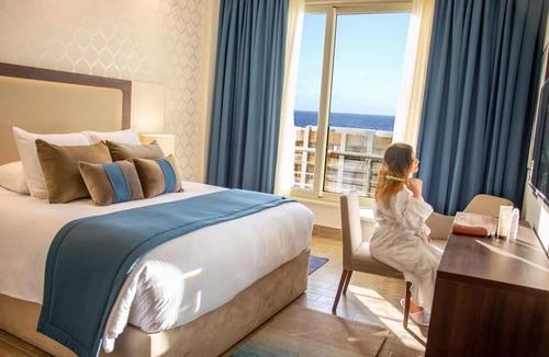 Al-Muntazah Hotel | Helnan Mamoura Hotel & Events Center