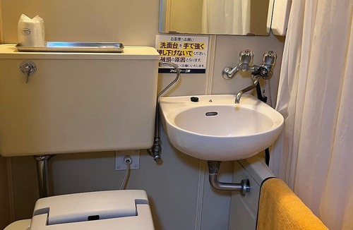 Mihara House | Twin room smoking 3 minutes on foot from JR Mi / Mihara Hiroshima
