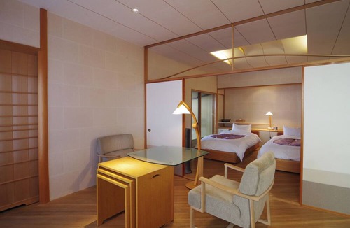 Karasuma House | Hiiragiya