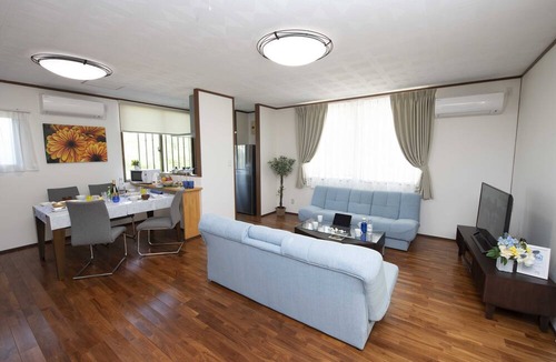 Miyakojima House | Miyakojima White House Annex