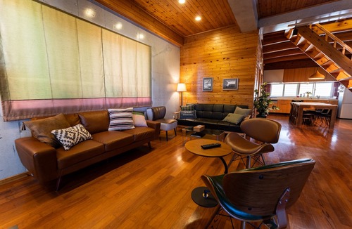 Tomigusuku House | Guest house SENAGA