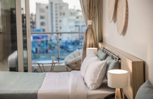 Sakkala Hotel | Redcon Suites