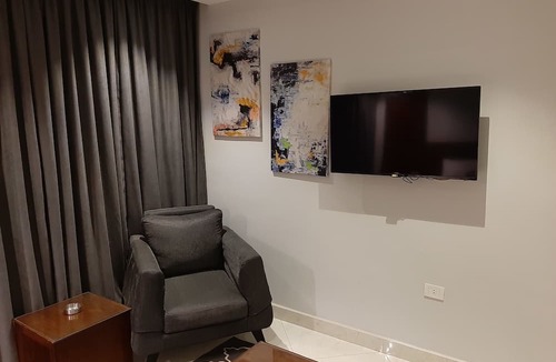 Al Duqqi House | Nakhil Residence