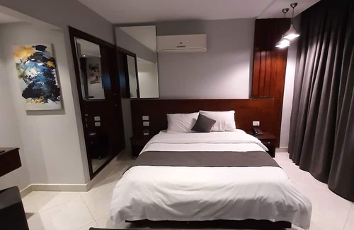 Al Duqqi House | Nakhil Residence