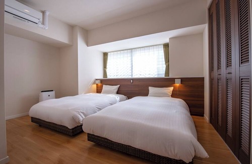 Biimata Hotel | Lieta Nakayama