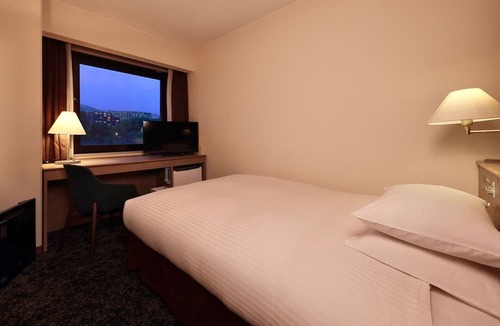 Suita Hotel | MINAMISENRI Crystal Hotel