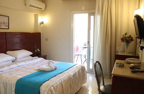 Al Duqqi Hotel | Pharaohs Hotel