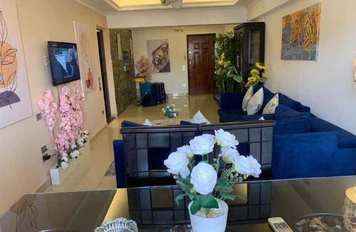 Heliopolis Apartment | Casa De Horyea