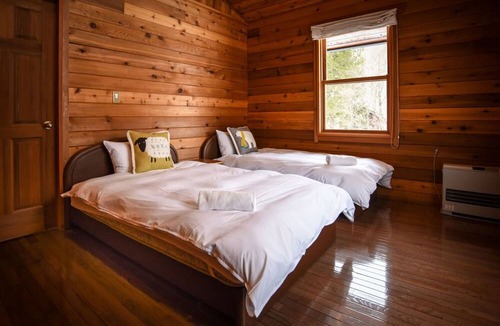Hokujo Cottage | Woodpecker Chalet