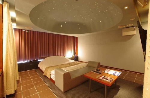 Hariusu Hotel | Blue Hotel Nagi - Adults Only