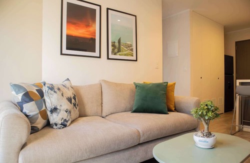 San Antonio Apartment | w Cozy 2BR w Balcony in Miraflores