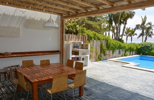 Pisco House | w Modern 5BR With Private Pool in Paracas
