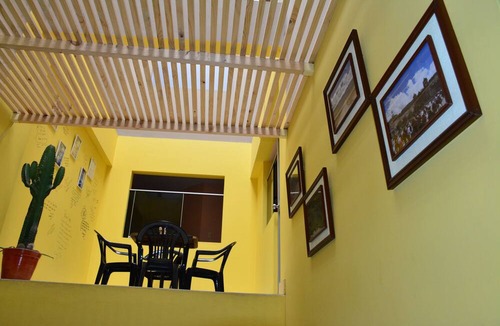 EL Trebol 5 etapa Hostel | Tupac Hostel - Lima Airport