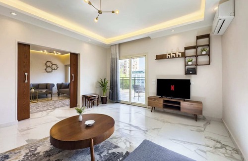Heliopolis Apartment | Xuru Stays I The 2bdr Emerald Pearl @ Heart of Heliopolis