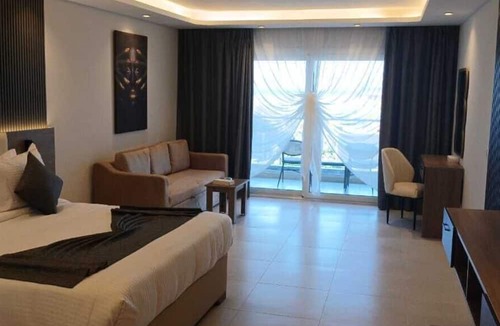 Al Ahyaa Hotel | Rewaya Majestic Resort