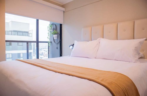 Surquillo Apartment | Arandanos by Wynwood House