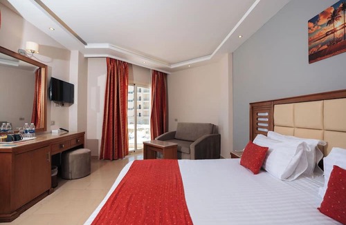 Al Ahyaa Resort | SUNRISE Serano Aqua Park Resort