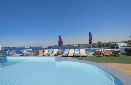 Maadi Boat Rental | Nile Bride