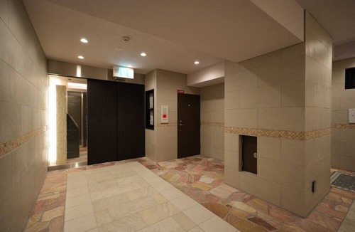 Soemon-cho Apartment | Namba/Dotonbori/Shinsaibashi/8 min. walk/Free WIFI/Max 2 people