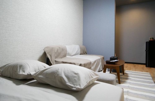 Amami House | HOODRoom 102 3 person plan / Amami Kagoshima