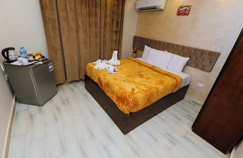 Giza House | Venus Pyramids Inn