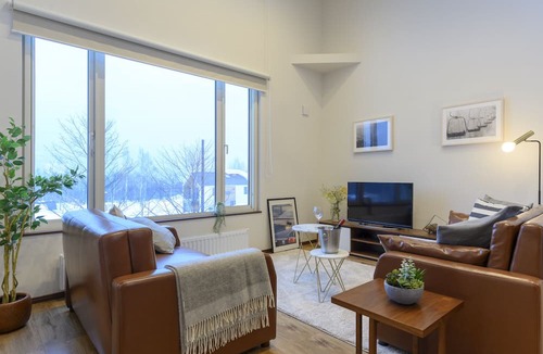 Niseko Hotel | SnowDog Village