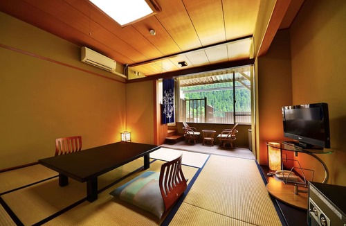 Miyoshi House | Sunriver Oboke
