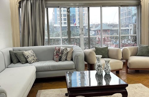 Qasr an-Nil Apartment | Luxury appartment Next to Four Seasons